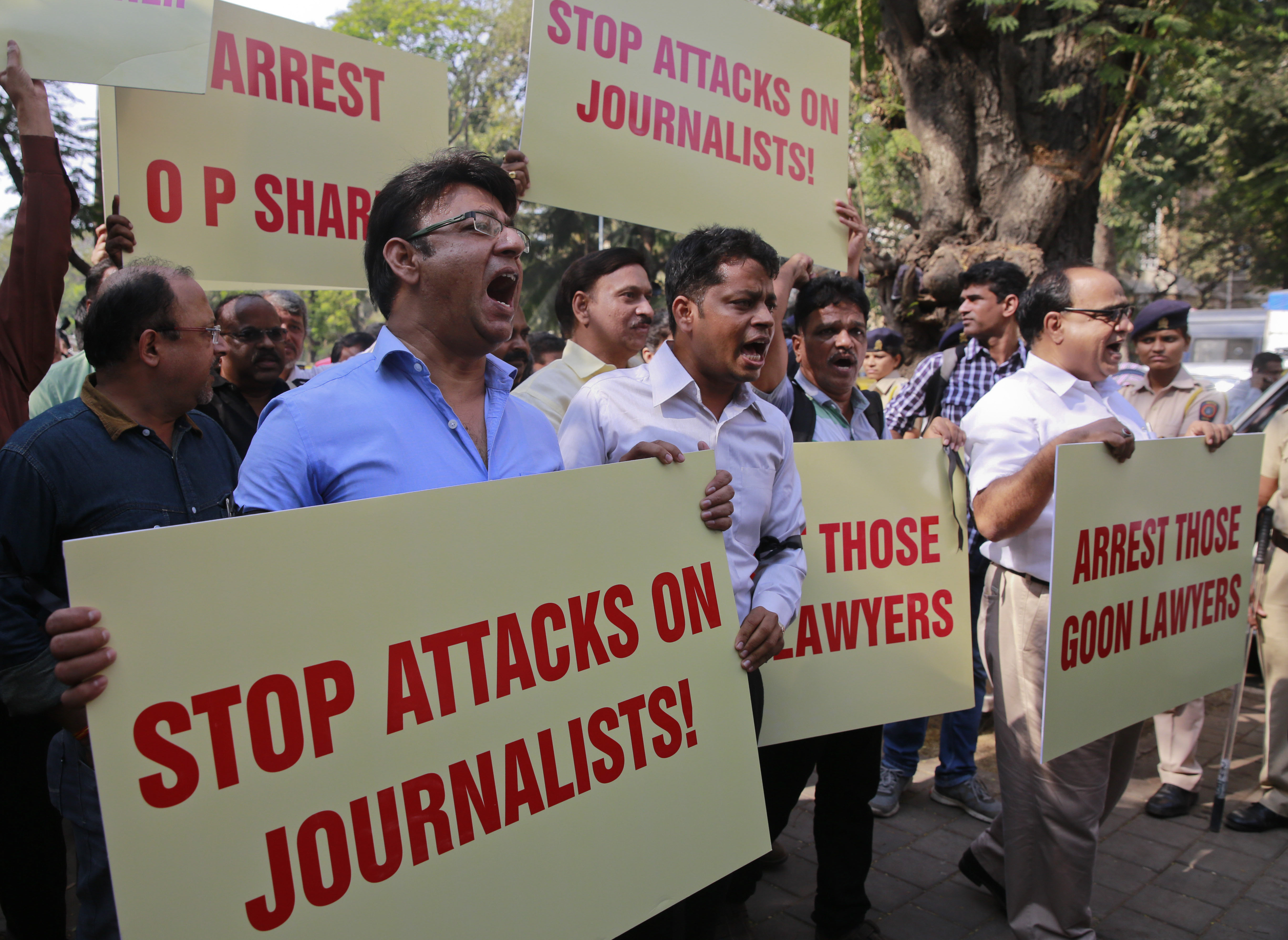 Journalists protest attack in India
